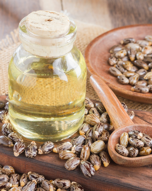 💧 The Hidden Benefits of Castor Oil for Your Skin (That No One Talks About)